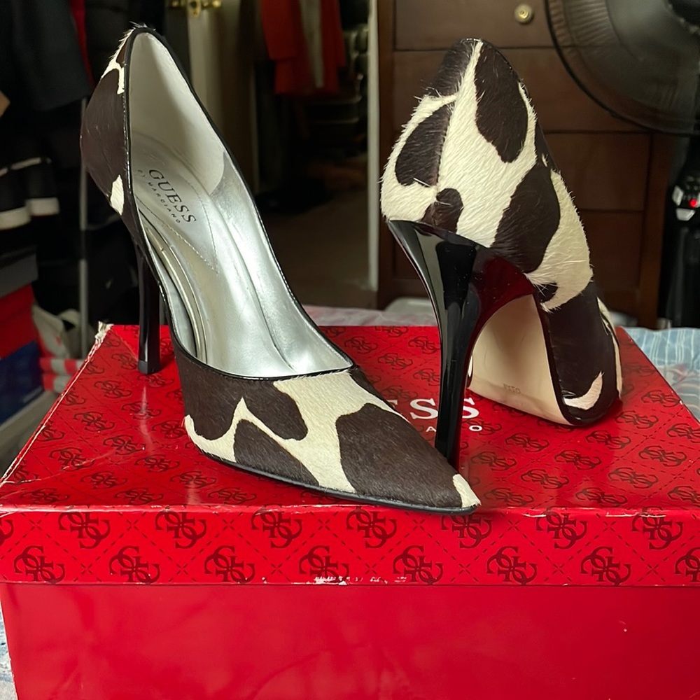 Size 9.5 Guess by Marciano